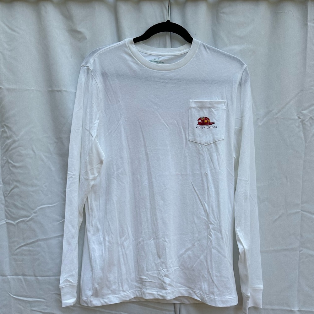 Vineyard Vines Kids long sleeve Firefighter shirt Size XL Color White